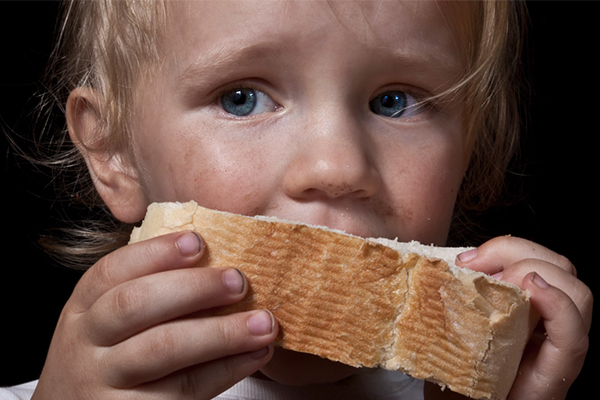 نان سوخاری برای کودکان